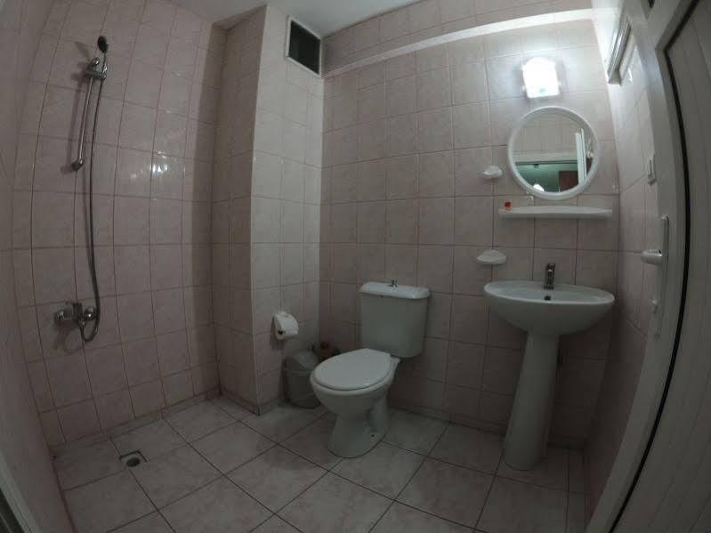 קיזקלסי Almir Hotel מראה חיצוני תמונה